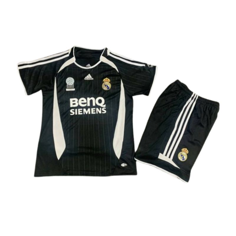 Real Madrid 2006/07 Away Retro Vintage